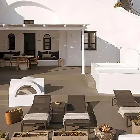 Hotel Aqua Luxury By Nomee Hospitality Group