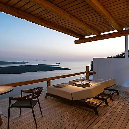 Aqua Luxury By Nomee Hospitality Group